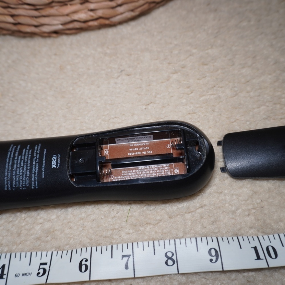 Comcast XR2 Xfinity Remote Control DVR HD TV Remote XR2 Version U2 - Picture 3 of 4